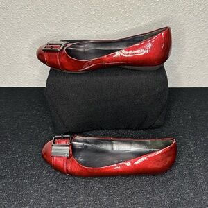 Etienne Aigner E. Zena ballet flat in red patent leather with a buckle accent